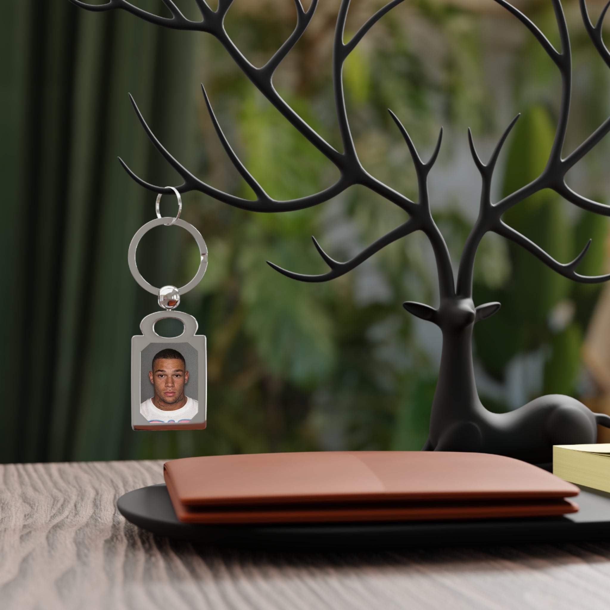 Cutie Keyring — Metal Photo Keychain
